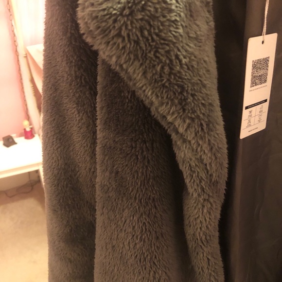 - 💯👏🏼  fuzzy teddy coat - Picture 4 of 17